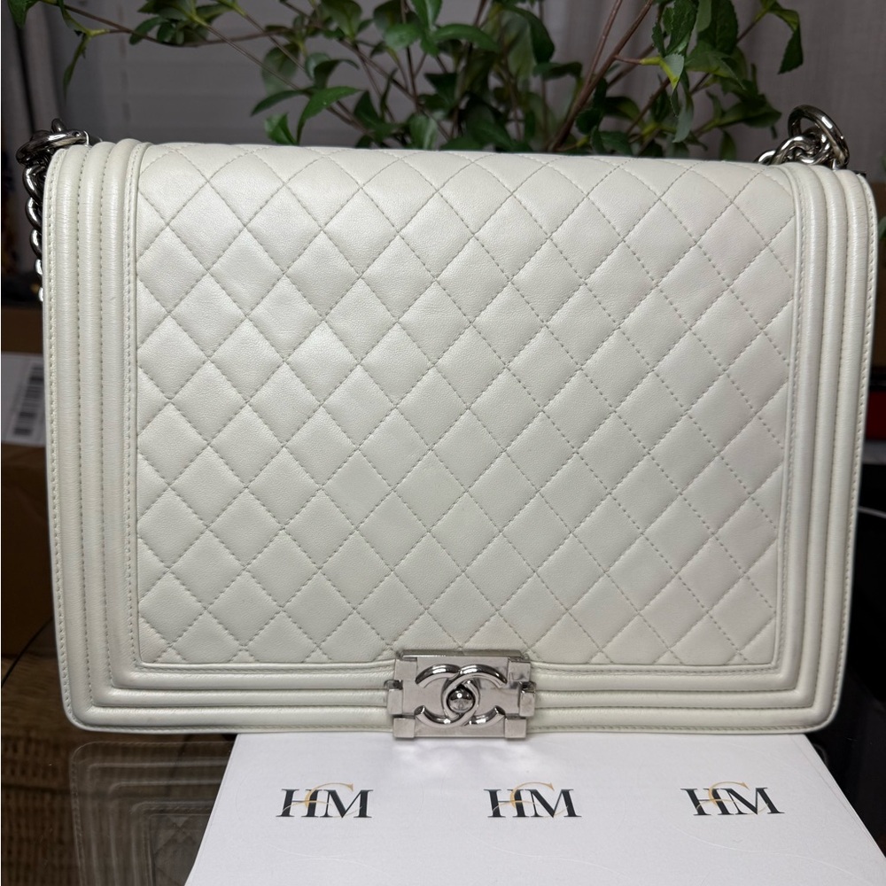 CHANEL CHANEL 📣 WHITE LE BOY BAG LARGE 🤍🤍🤍